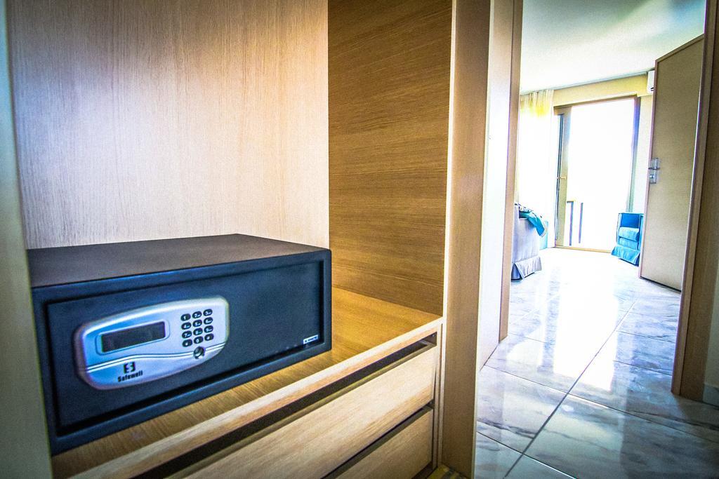 Ofrynio Deluxe Apartments Ofrínion エクステリア 写真