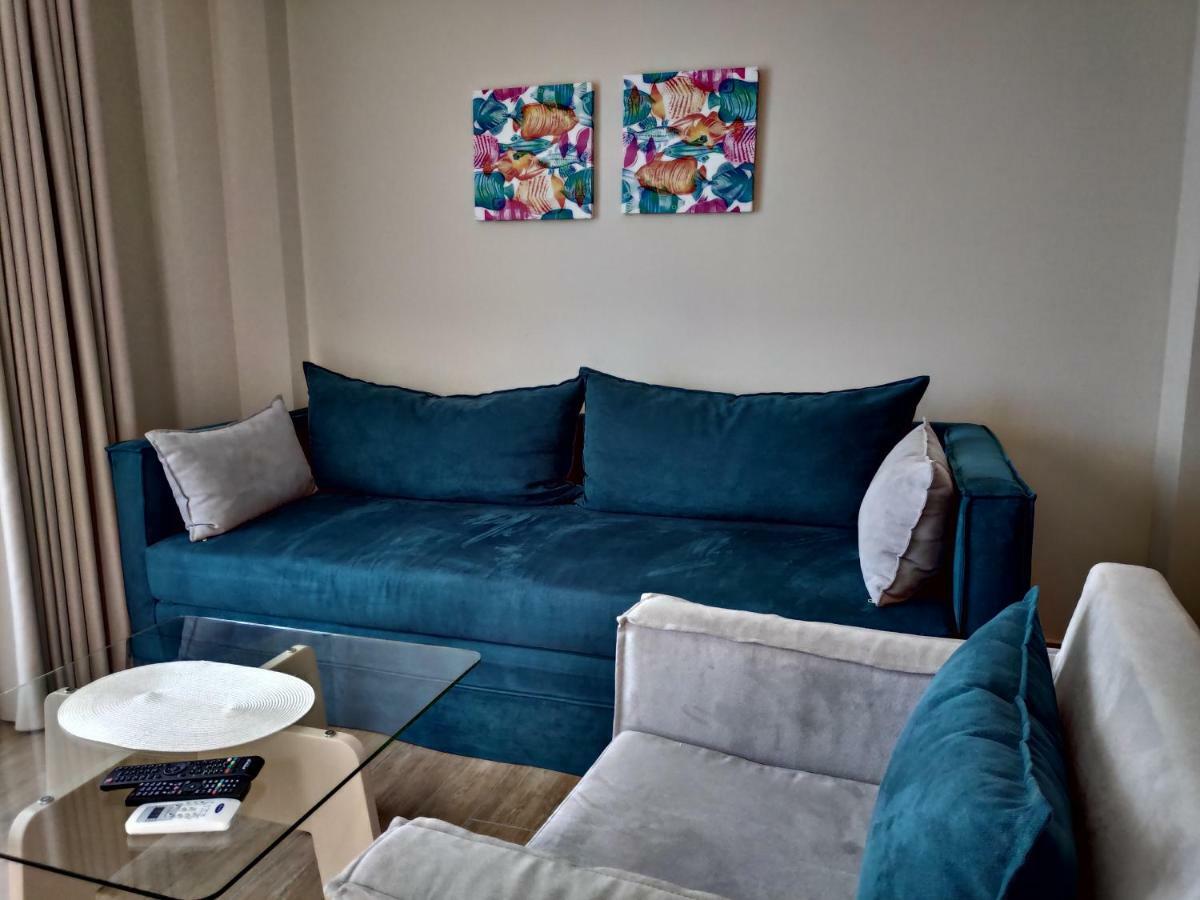 Ofrynio Deluxe Apartments Ofrínion エクステリア 写真