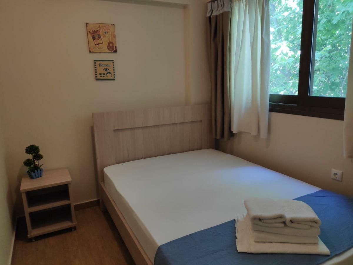 Ofrynio Deluxe Apartments Ofrínion エクステリア 写真